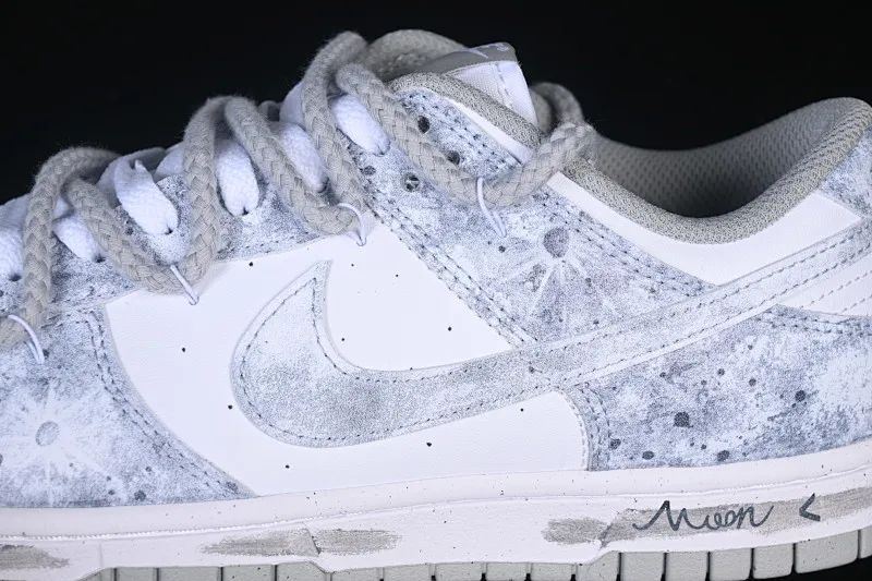 All categories Nk SB Dunk Series Nk SB Dunk Low High-end customized low-top sneakers Nike SB Dunk Low straps Anniversary high-end customized low-top casual sneakers DD1873-113